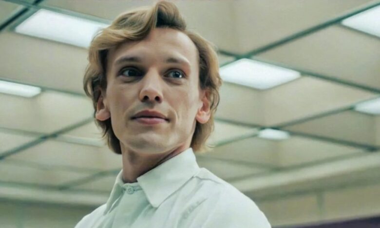 Jamie Campbell Bower as Peter in Stranger Things Season 4 1 1200x644 780x470 1