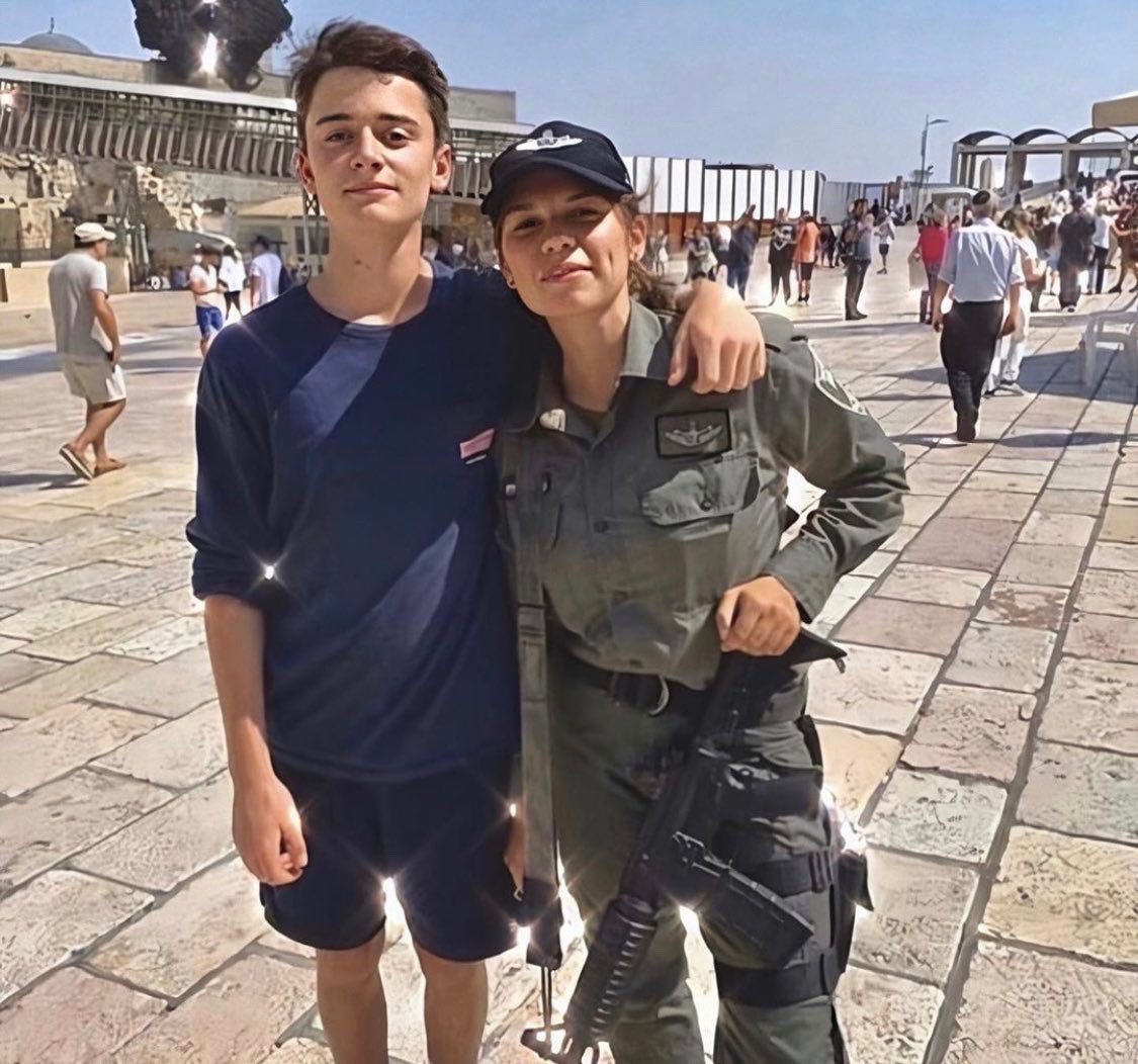 noah schnapp israel